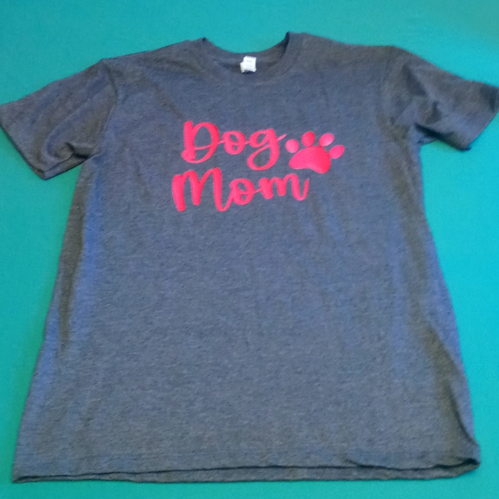 Dog Mom Pink on Gray Tee Size Small